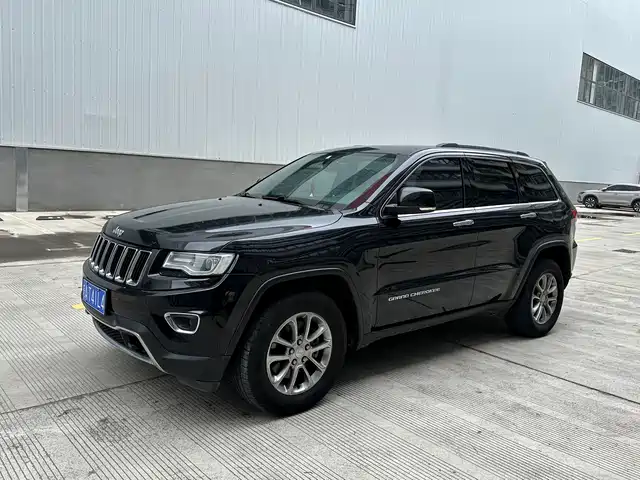 Jeep Grand Cherokee (Import) 2015 3.0TD Diesel Luxury Navigation Edition