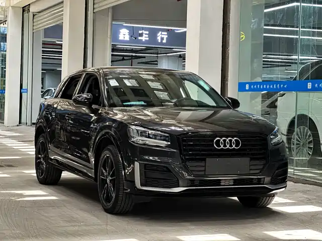 Audi Audi Q2L 2020 35 TFSI Progressive Dynamic Model