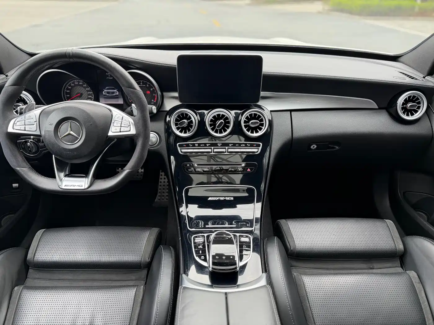 Mercedes-Benz C-Class AMG 2015 AMG C 63 фото 8