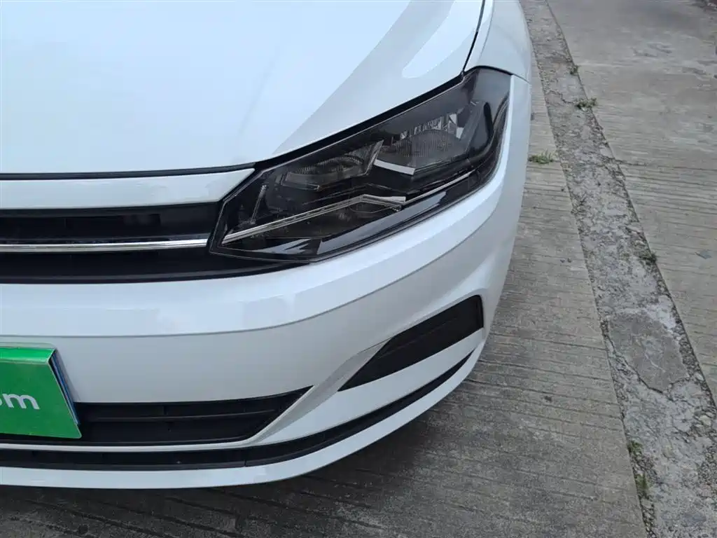 Volkswagen Polo 2023 Facelift Plus 1.5L Auto Joyful Living Edition фото 18