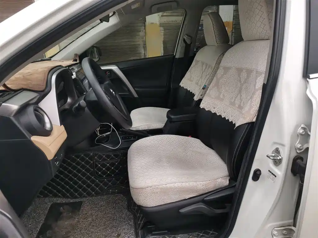 Toyota RAV4 Rongfang 2019 2.0L CVT 2WD Urban Edition China VI фото 8