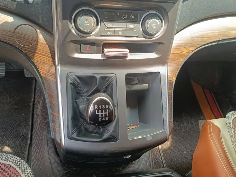 Фото 16 - Dongfeng Fengxing Lingzhi PLUS