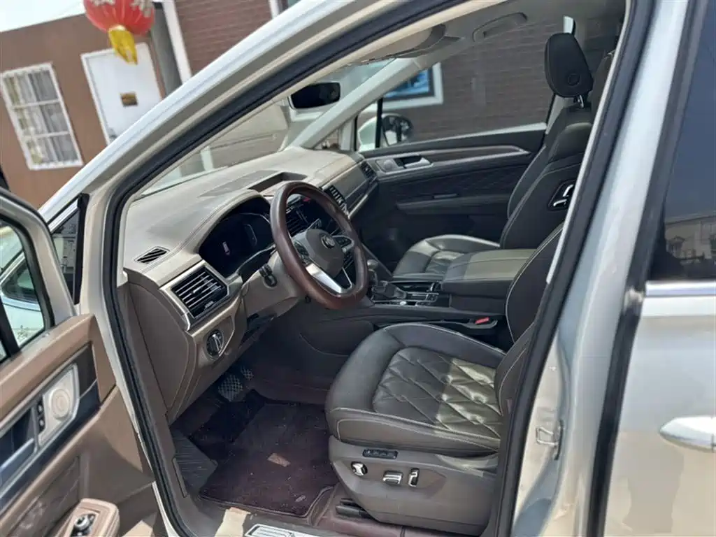 Volkswagen Viloran 2020 380TSI Premium фото 12