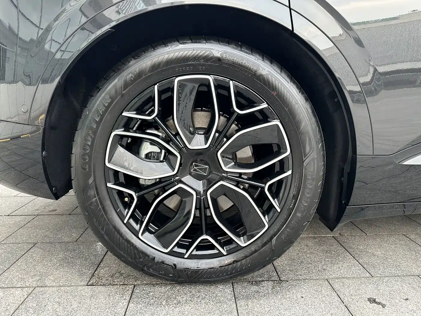 Avatr 07 2025 2026 model Ultra EV AWD