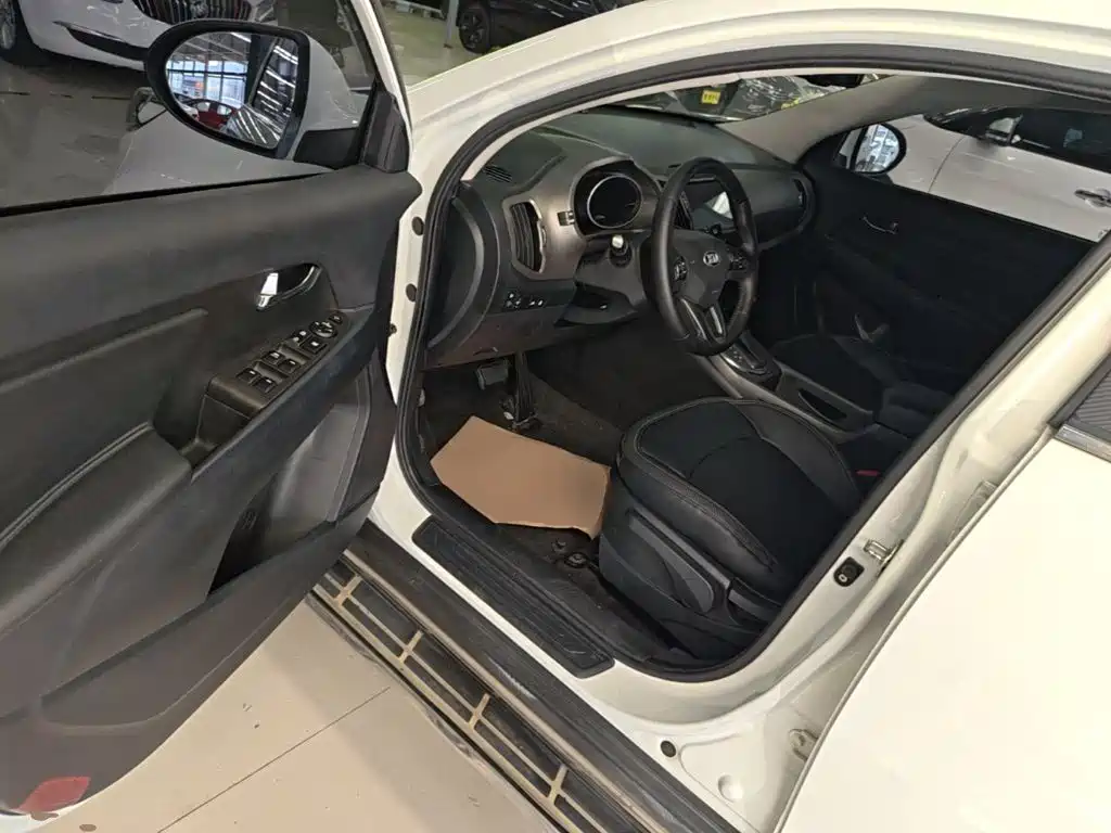Фото 16 - Kia Sportage