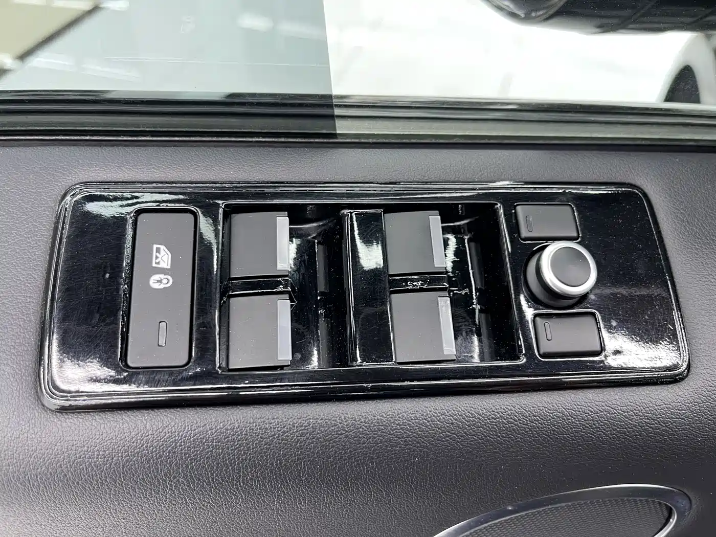 Land Rover Range Rover Sport 2017 3.0 SC V6 HSE фото 18