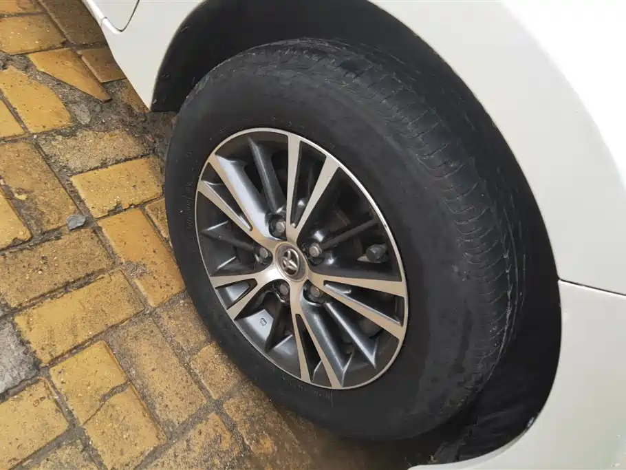 Toyota Levin 2016 1.6G CVT Elite Edition фото 6