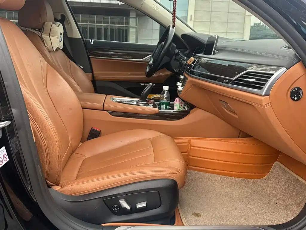BMW 7 Series 2018 730Li Leading Type Excellence Package фото 18