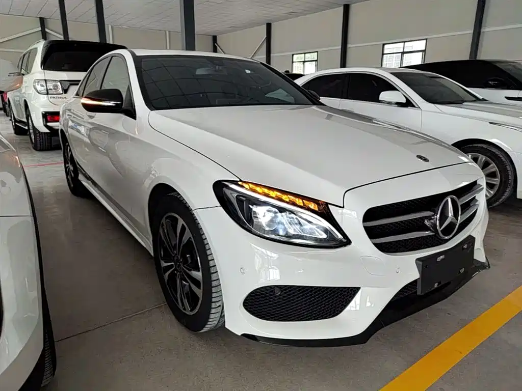 Mercedes-Benz C-Class 2017 Facelift C 200 Sport Edition фото 4