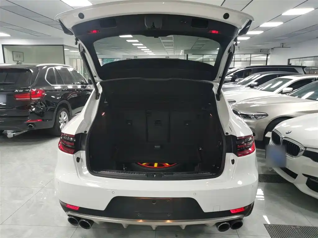Porsche Macan 2017 Macan 2.0T фото 16