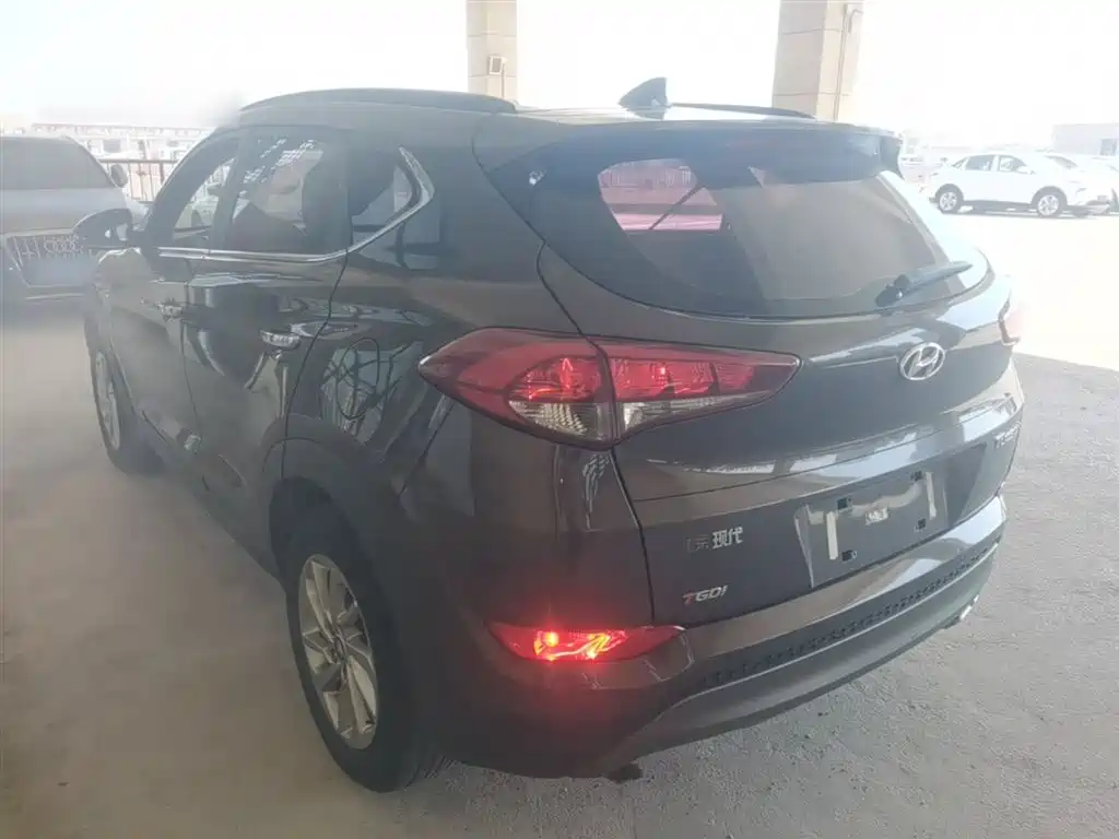 Hyundai Tucson 2015 1.6T Dual Clutch 2WD Smart фото 5