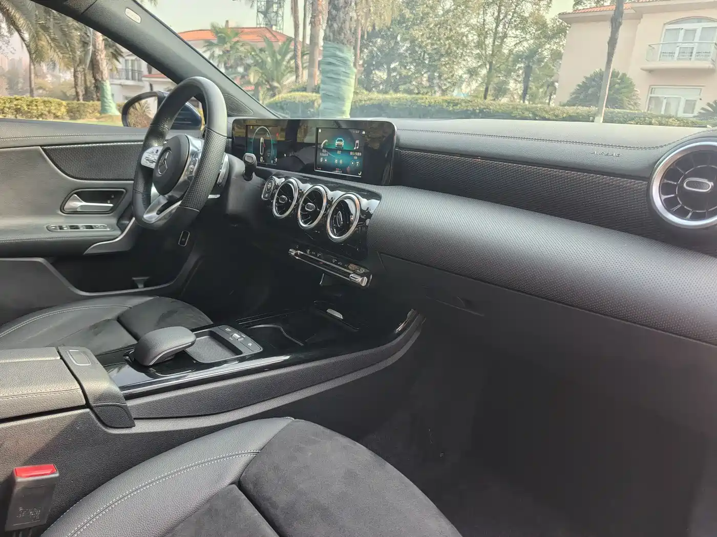Mercedes-Benz A-Class 2019 A 180 L Sport Sedan фото 10