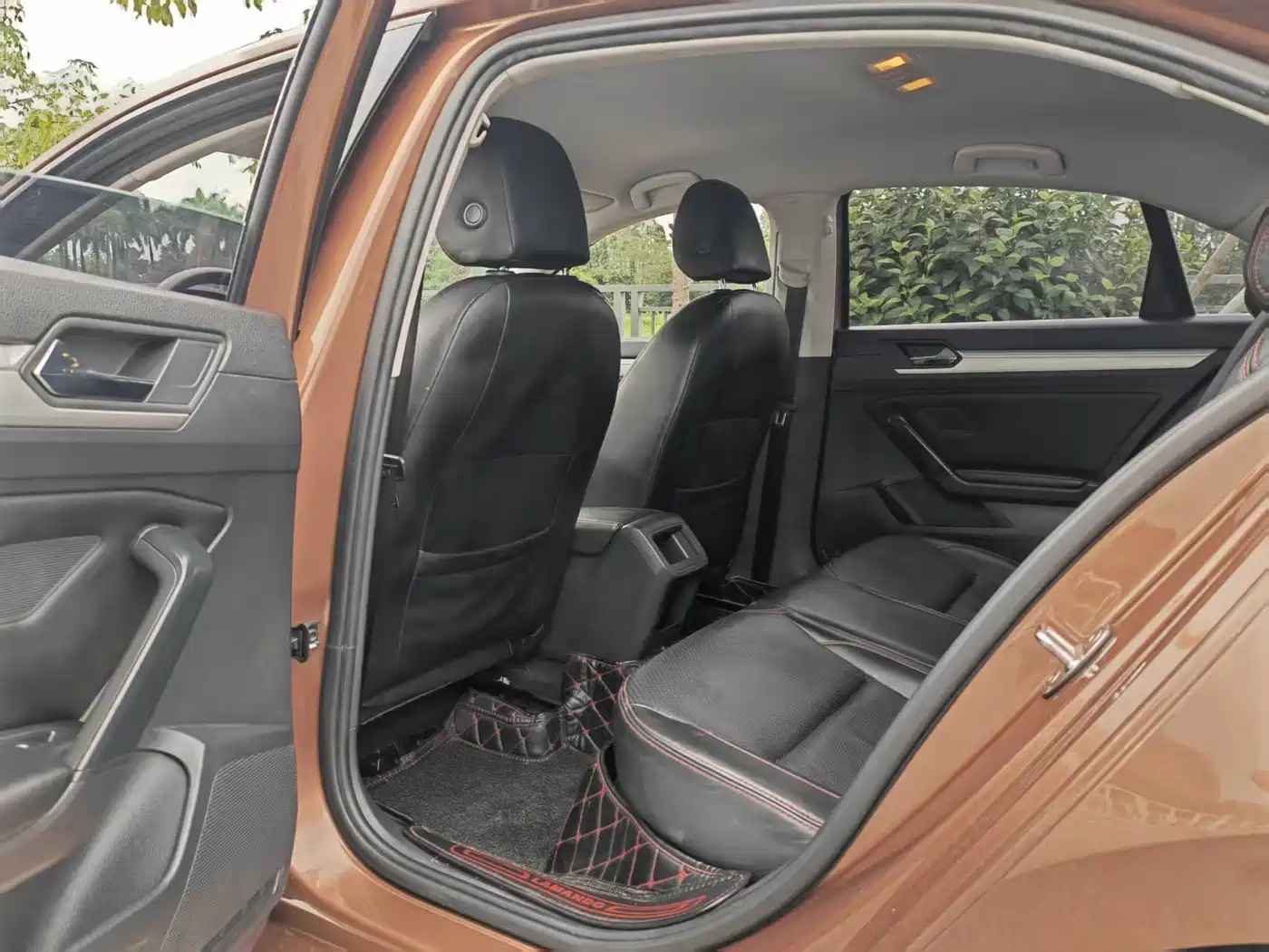 Volkswagen Lamando 2018 230TSI DSG Trend Edition фото 13