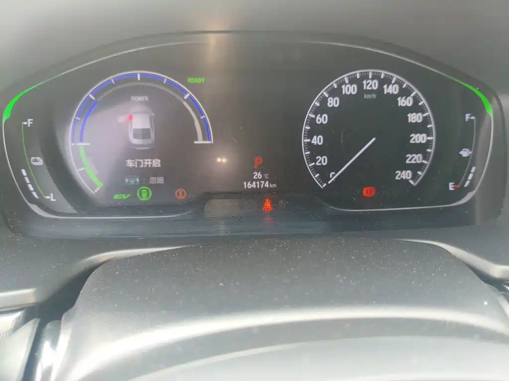 Фото 5 - Honda Accord