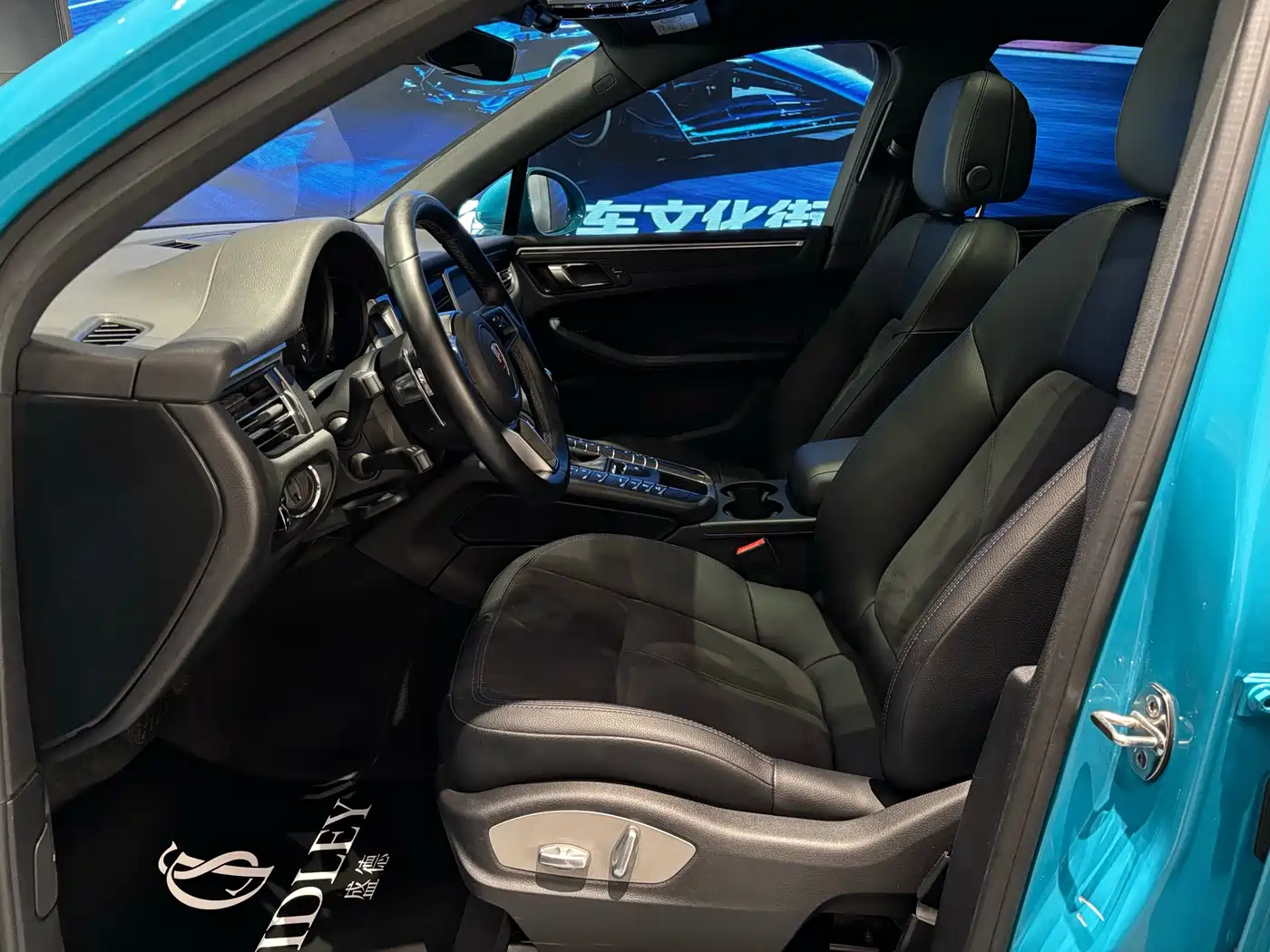 Porsche Macan 2018 Macan 2.0T фото 10