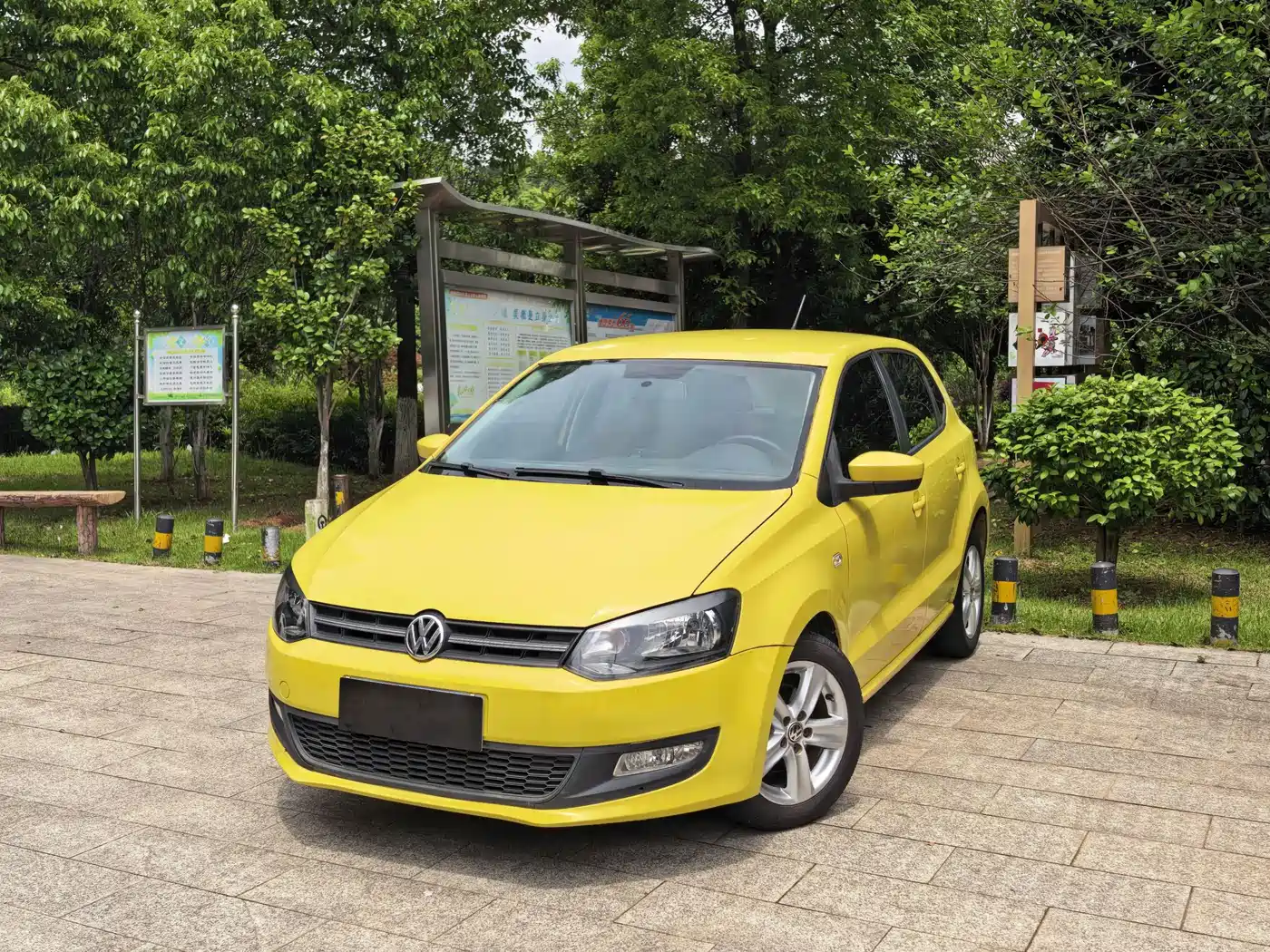 Volkswagen Polo 2011 1.4L Automatic Style Edition