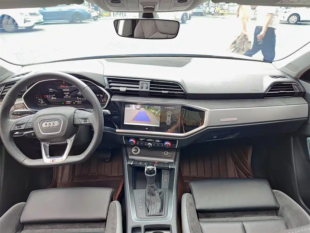 Audi Q3 Sportback 2022 40 TFSI Fashion фото 10