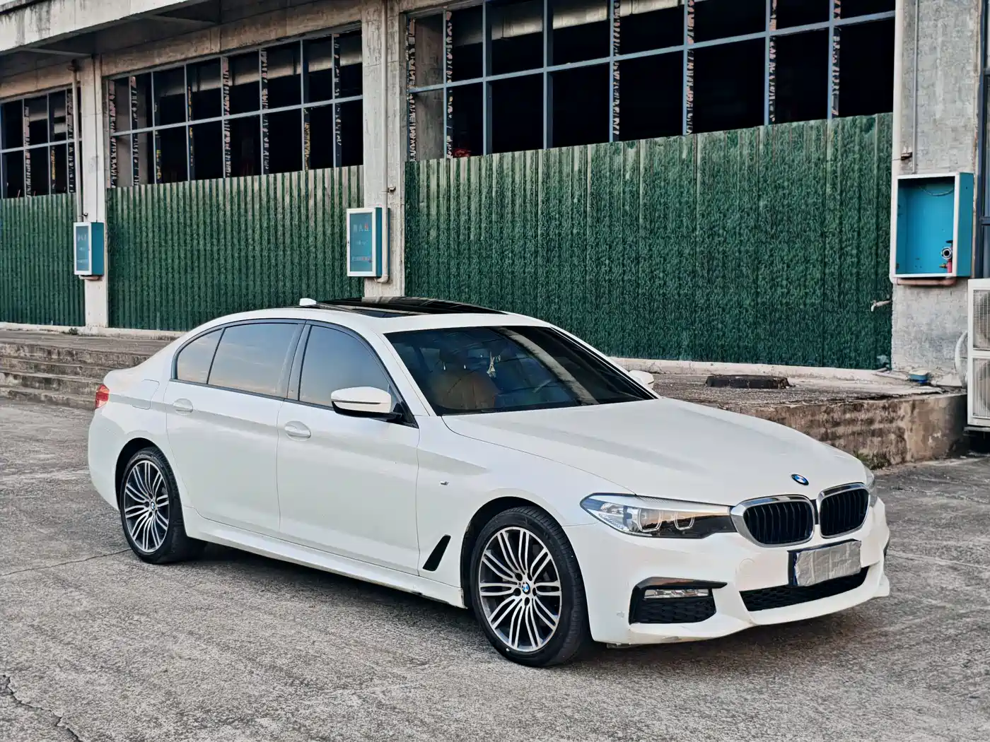 BMW 5 Series 2018 530Li xDrive M Sport Package фото 19