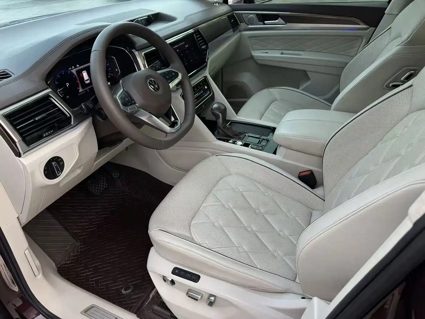 Volkswagen Viloran 2020 2020 380TSI Premium