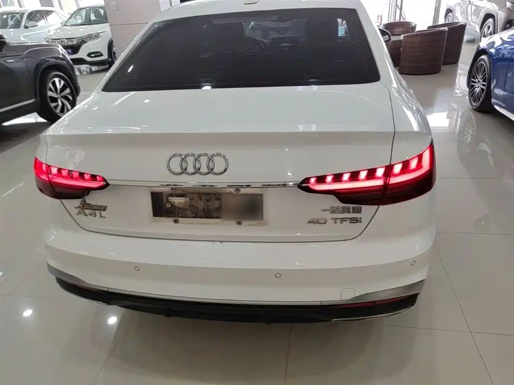Audi A4L 2020 40 TFSI Fashion Dynamic Edition фото 4
