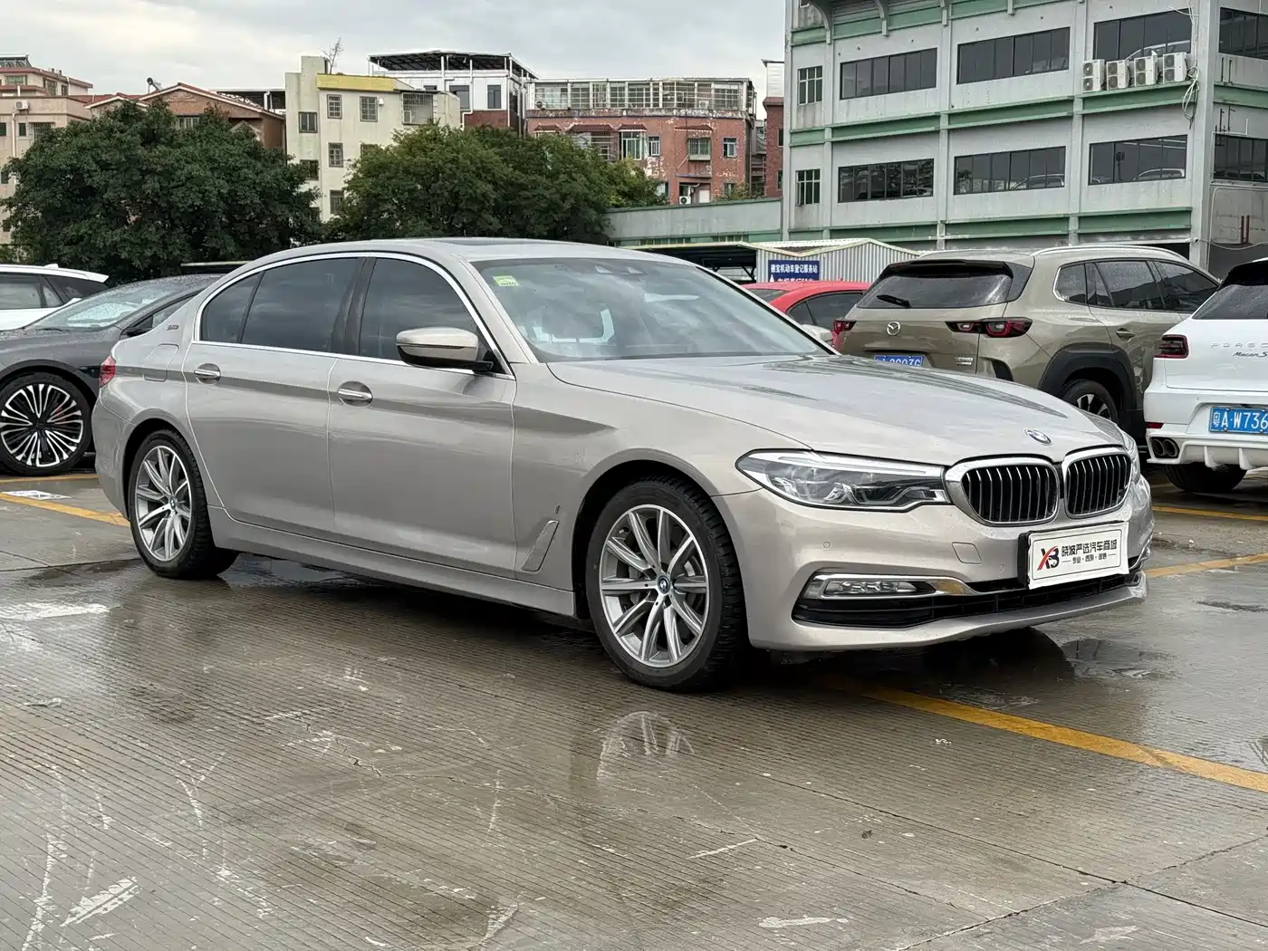 BMW 5 Series New Energy 2018 530Le Luxury Package фото 3