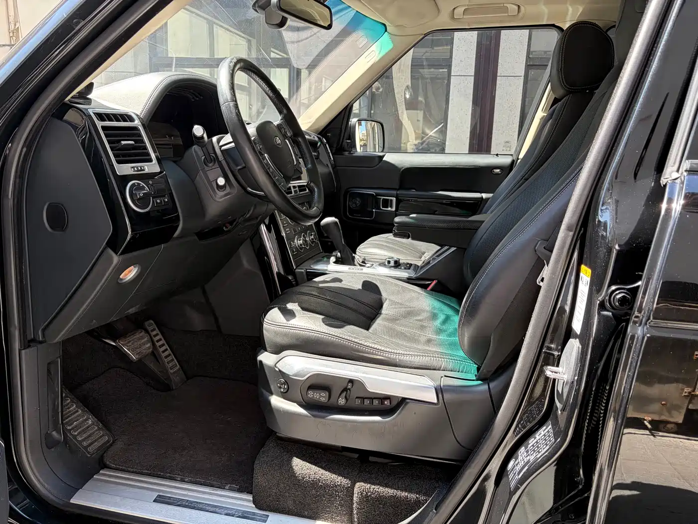 Land Rover Range Rover 2011 5.0 SC V8 Ultimate Edition фото 8