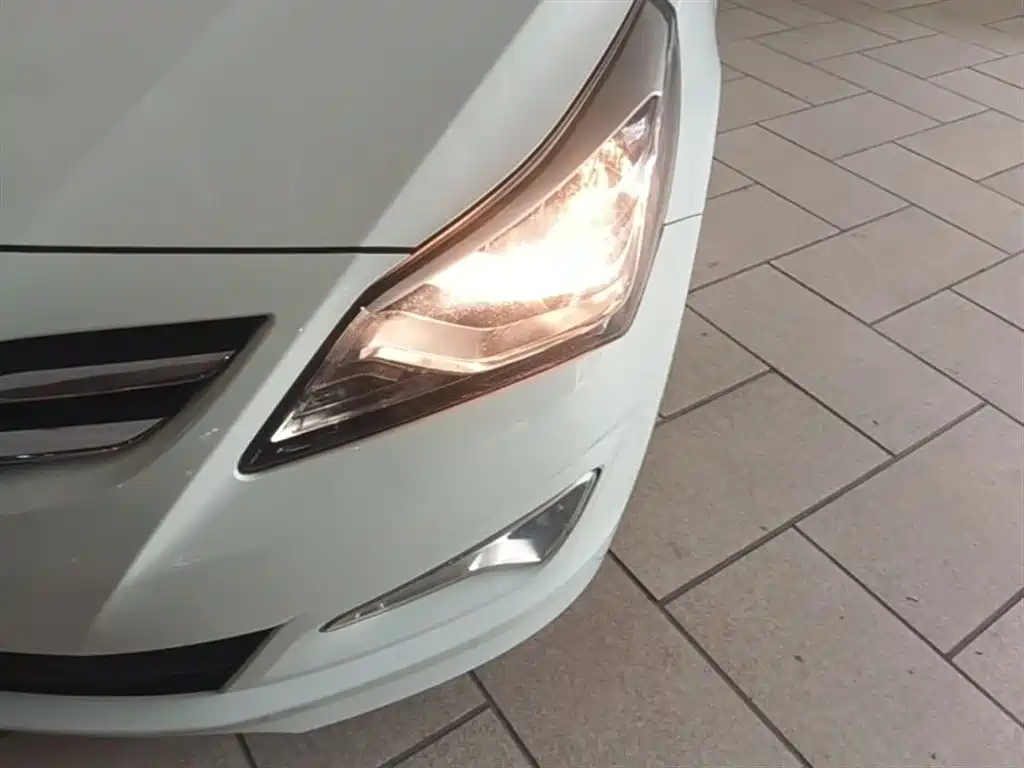 Hyundai Verna 2016 1.4L Automatic Smart GLS фото 24