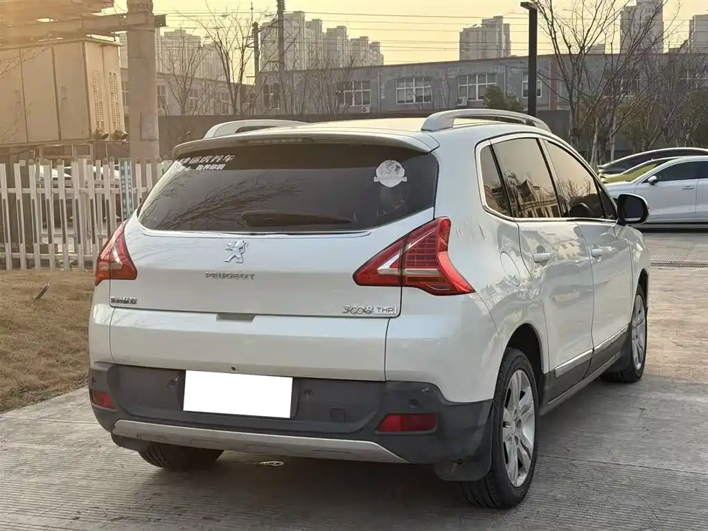 Peugeot 3008 2014 1.6THP Roland Garros Edition фото 11