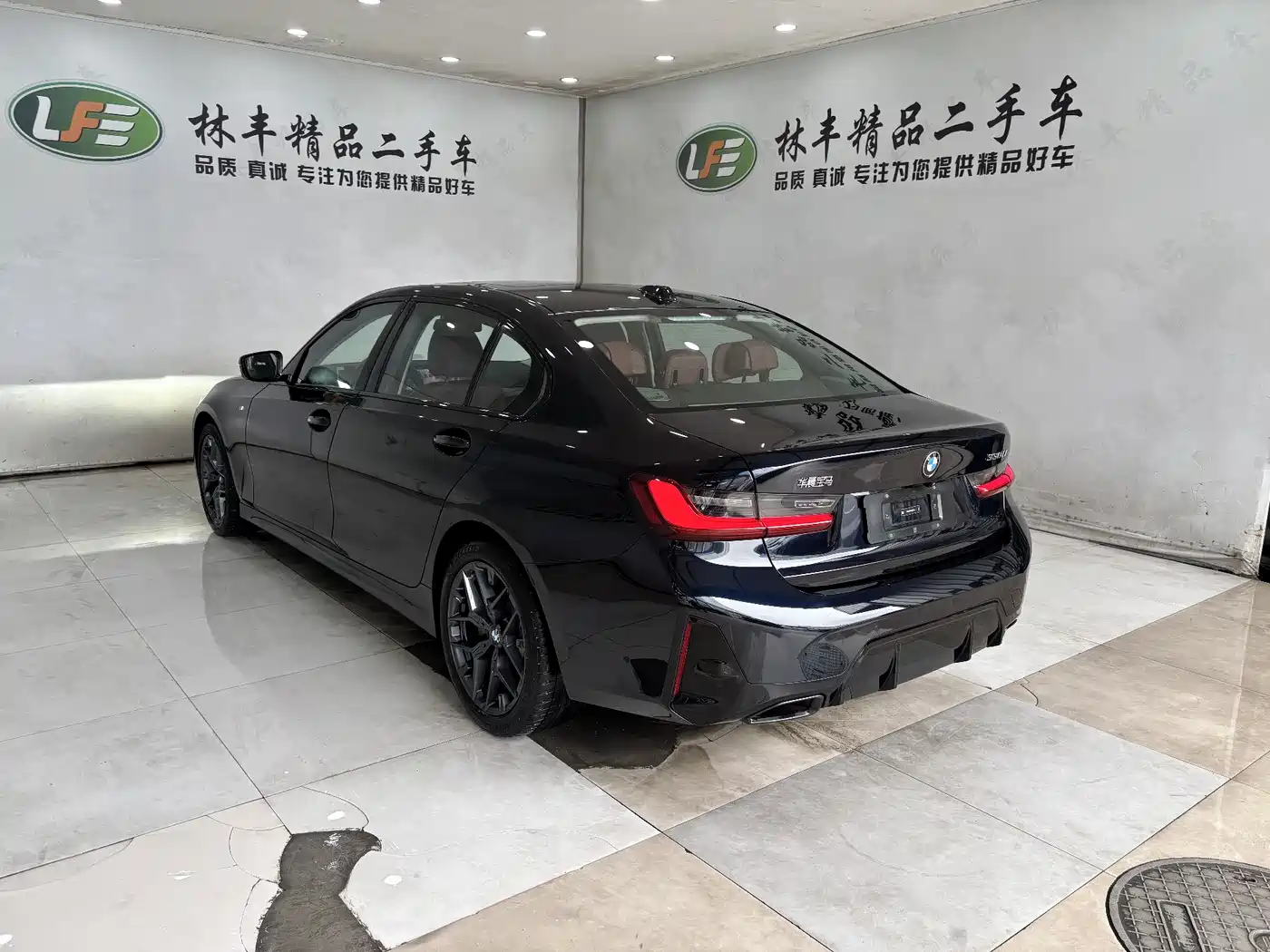BMW 3 Series 2025 330Li M Sport Night Edition фото 6