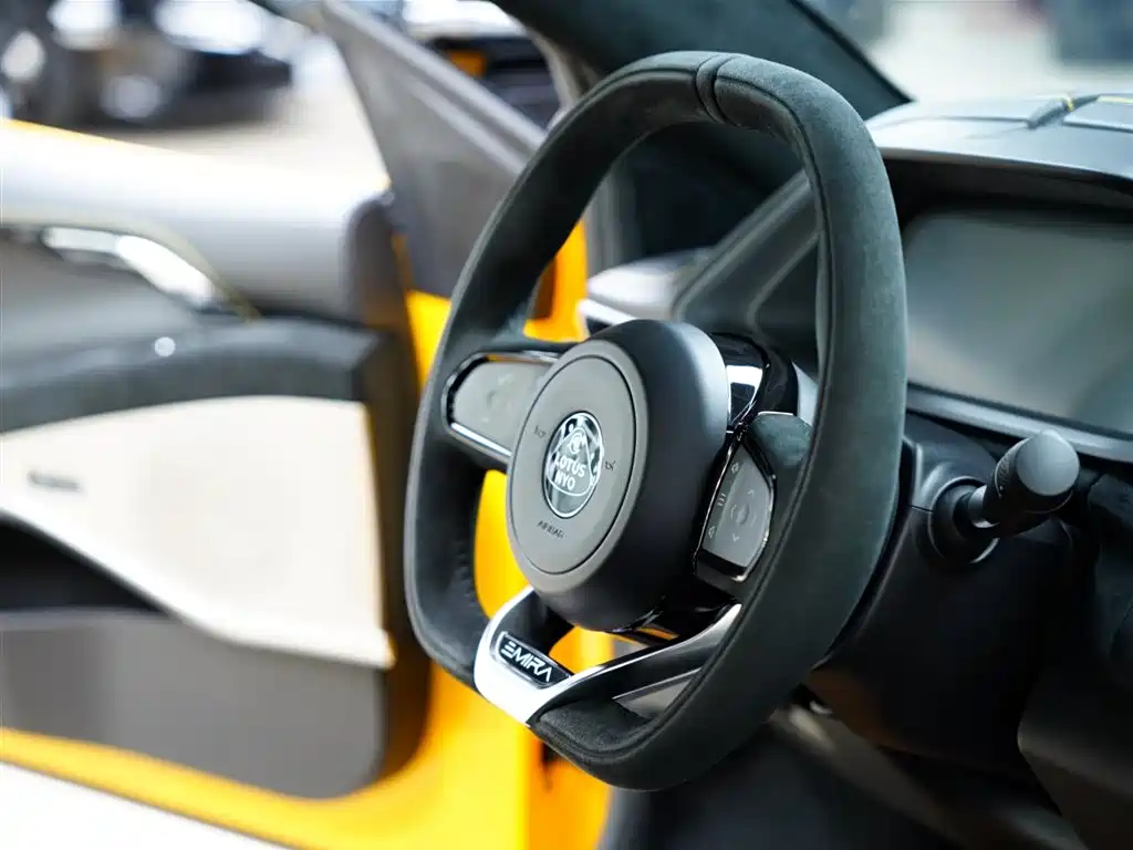 Lotus Cars EMIRA 2022 3.5T V6 Manual First Edition фото 40