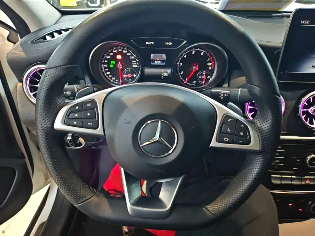 Mercedes-Benz GLA 2019 GLA 200 Fashion фото 11