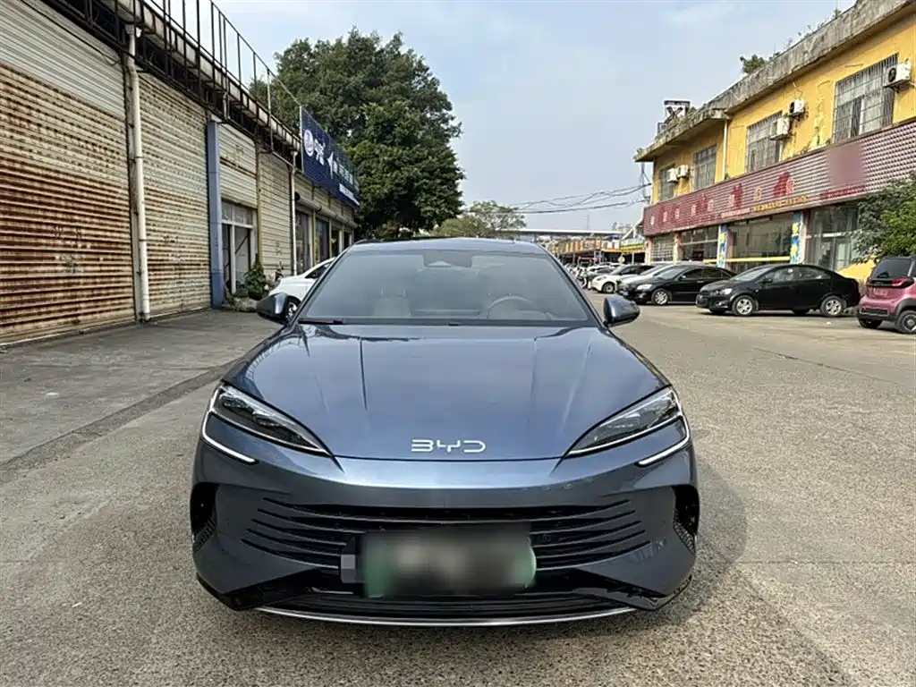 BYD Seal 2023 DM-i 1.5T 121km Flagship фото 3