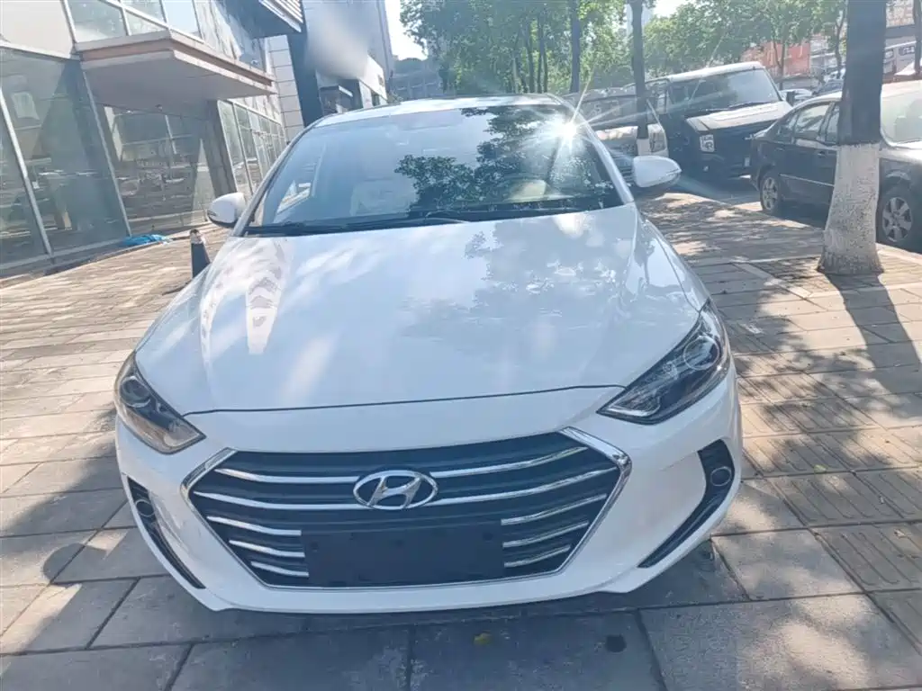 Hyundai Elantra 2018 1.4T DCT Dynamic·Vitality Model фото 3