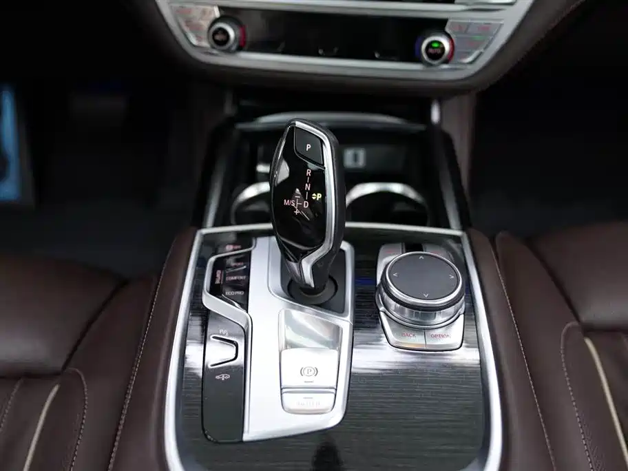 BMW 7 Series 2018 730Li Premium Type M Sport Package фото 14