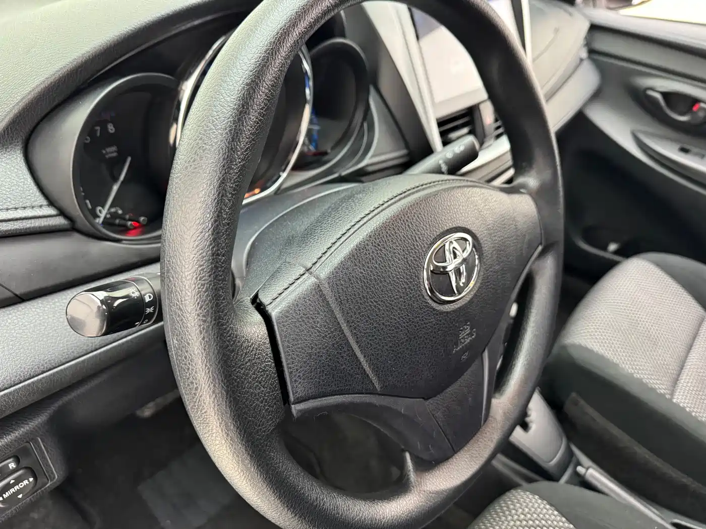 Toyota Vios 2017 1.5L CVT Pioneer фото 16