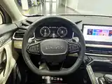 Фото 2 - Lynk & Co 06