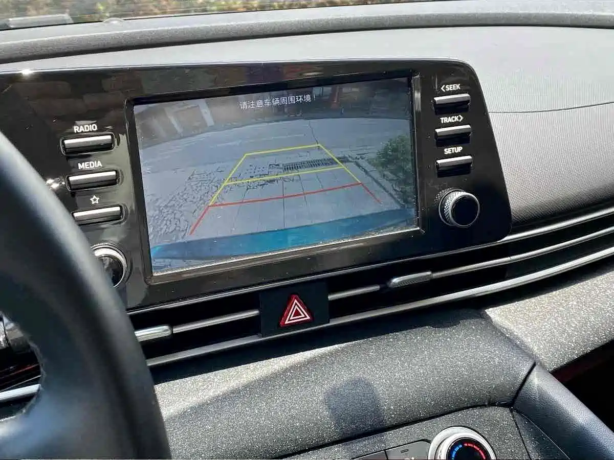 Hyundai Elantra 2021 1.5L CVT GLX Elite Edition фото 8