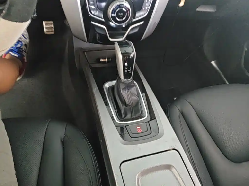 Luxgen U6 SUV 2014 2014 1.8T Fashion