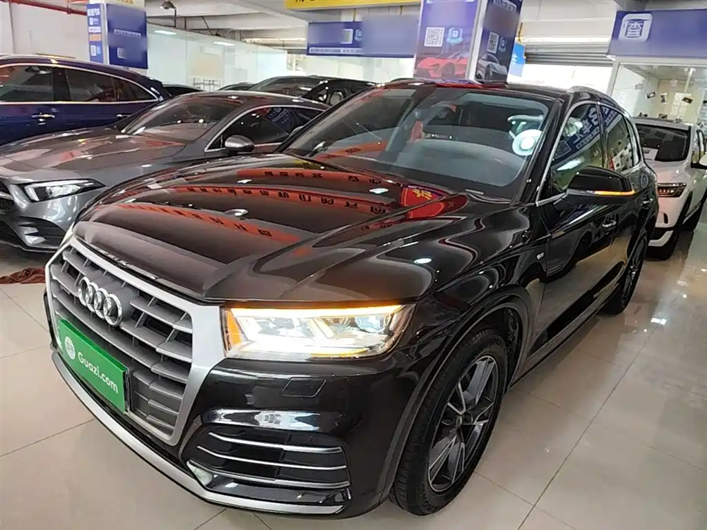 Audi Q5L 2020 Facelift 40 TFSI Honor Fashion