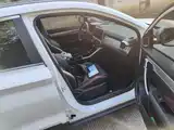 Фото 20 - Geely Coolray