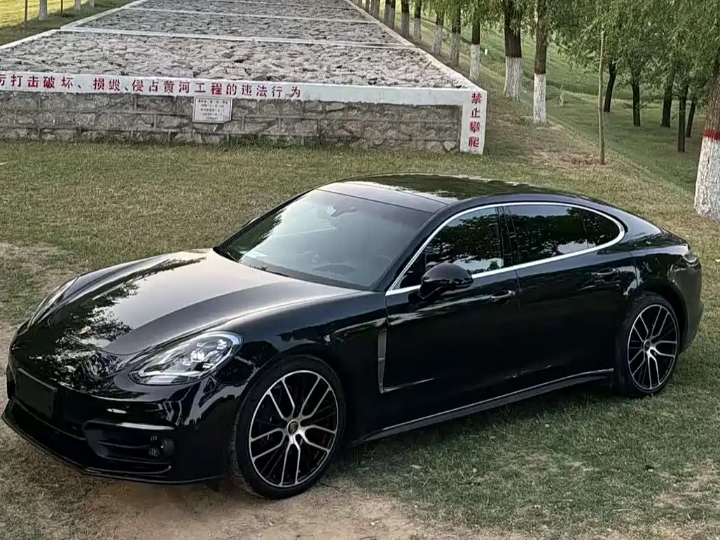 Porsche Panamera 2023 Panamera Executive Long Wheelbase Platinum Edition 2.9T