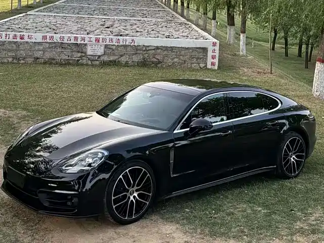Porsche Panamera 2023 Panamera Executive Long Wheelbase Platinum Edition 2.9T