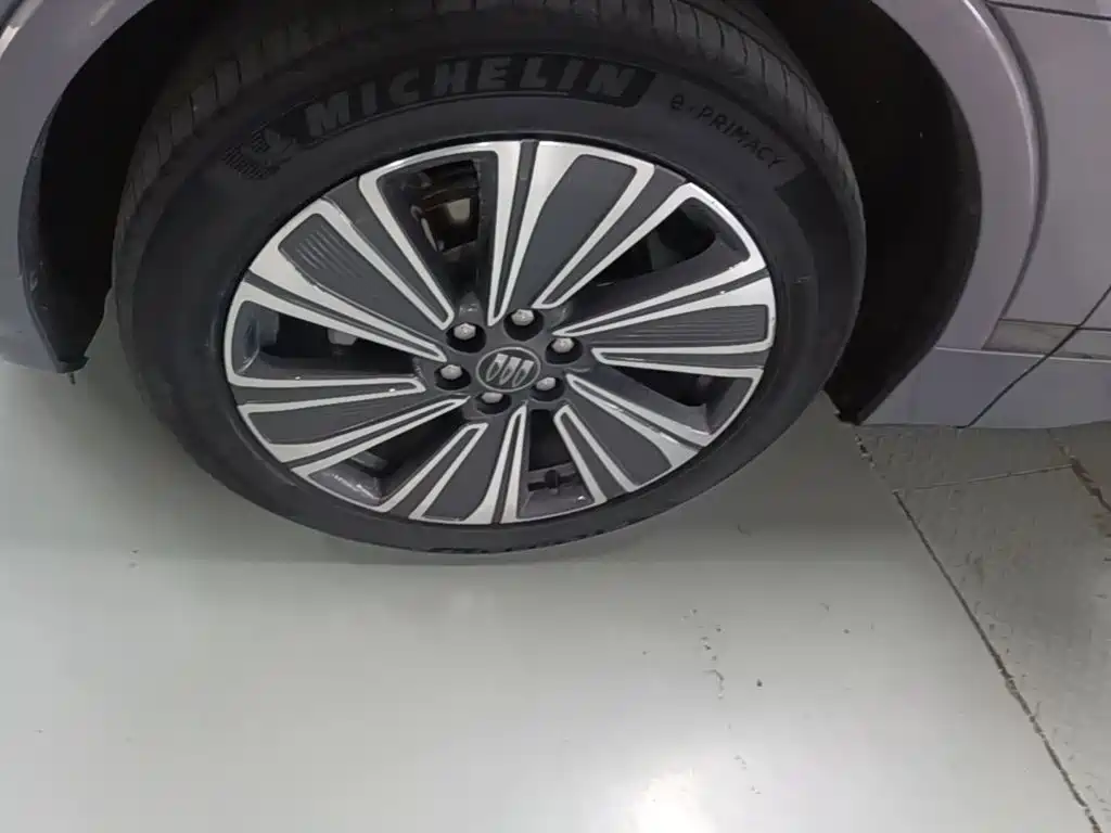 Buick E5 2023 2023 Premium Long Range Edition