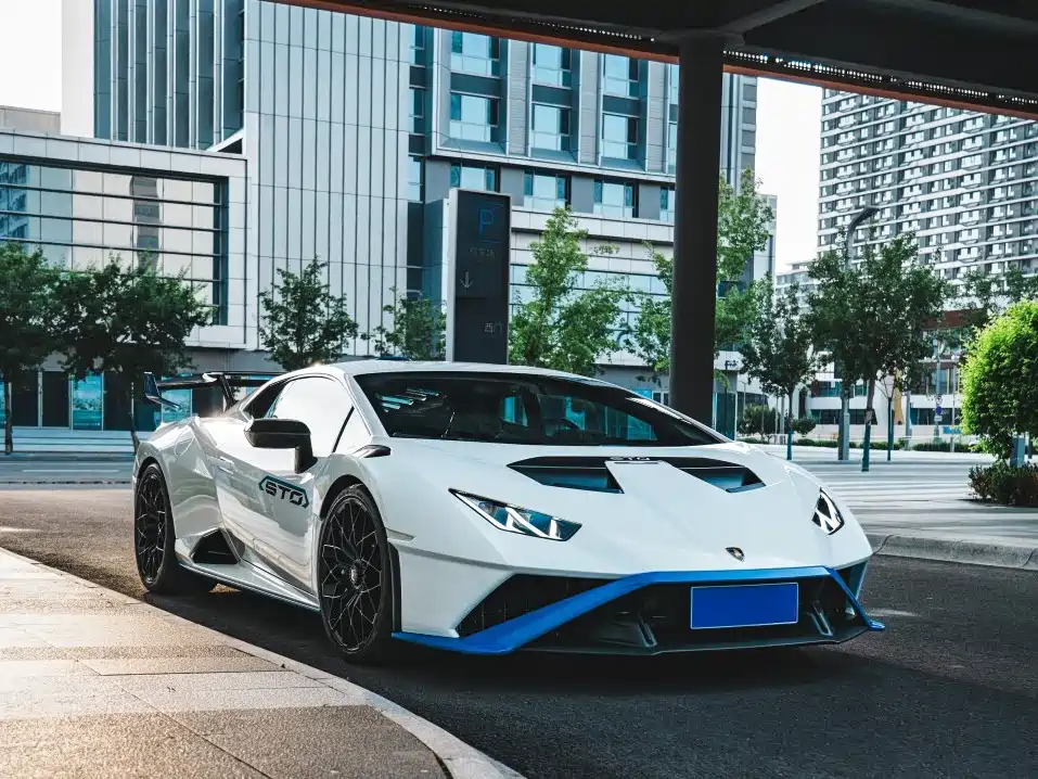 Фото 6 - Lamborghini Huracán