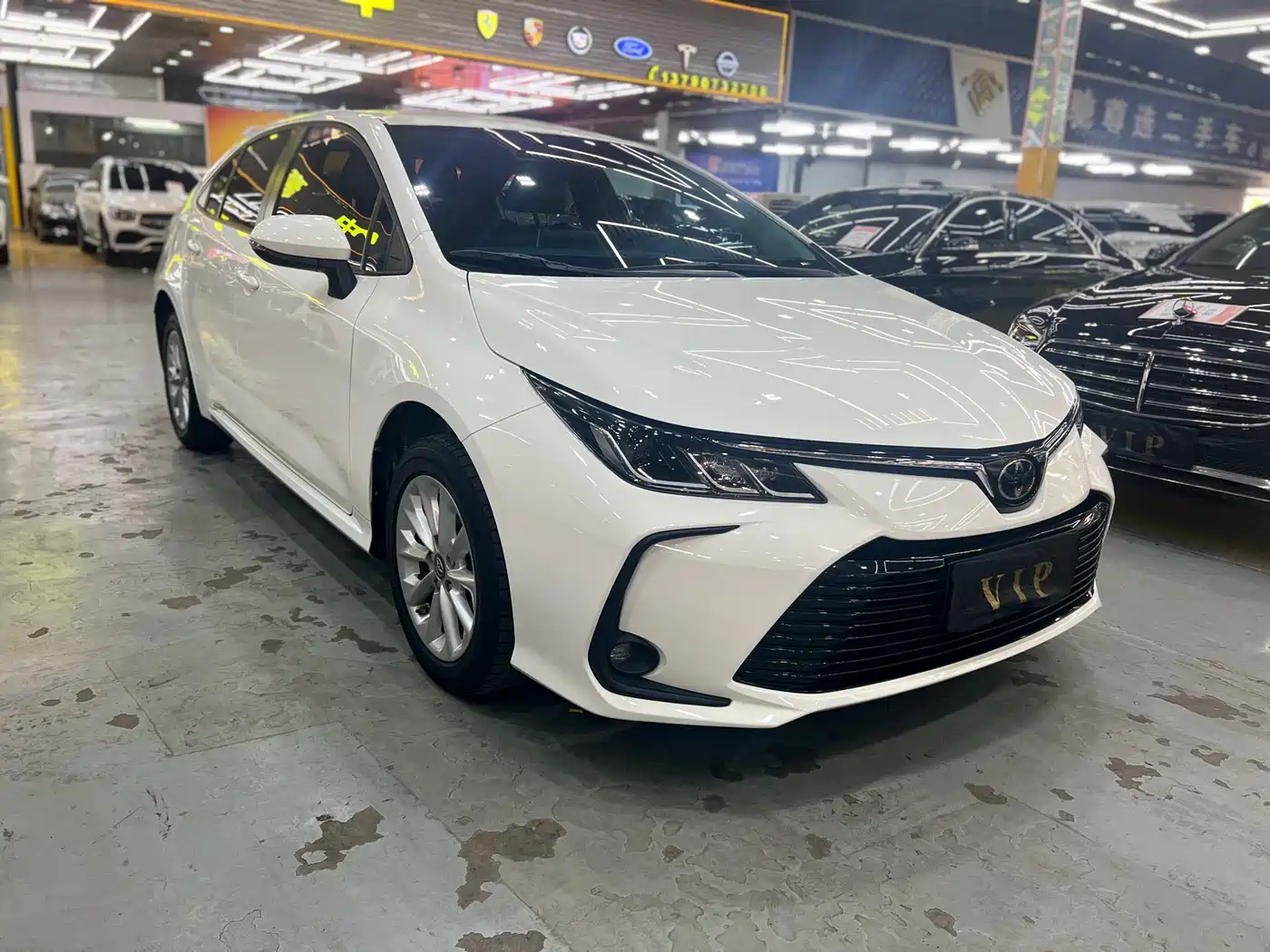 Toyota Corolla 2021 1.2T S-CVT Luxury Edition фото 2