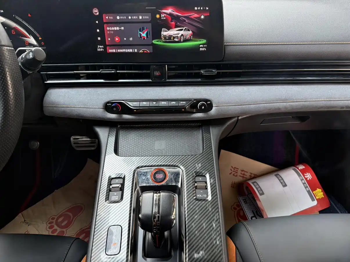 GAC Trumpchi Trumpchi Emkoo 2022 270T DCT J16 R-style Track Edition фото 7