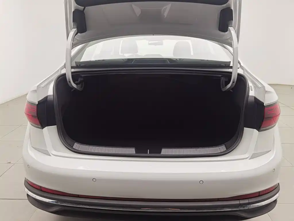Volkswagen Sagitar, миниатюра 16