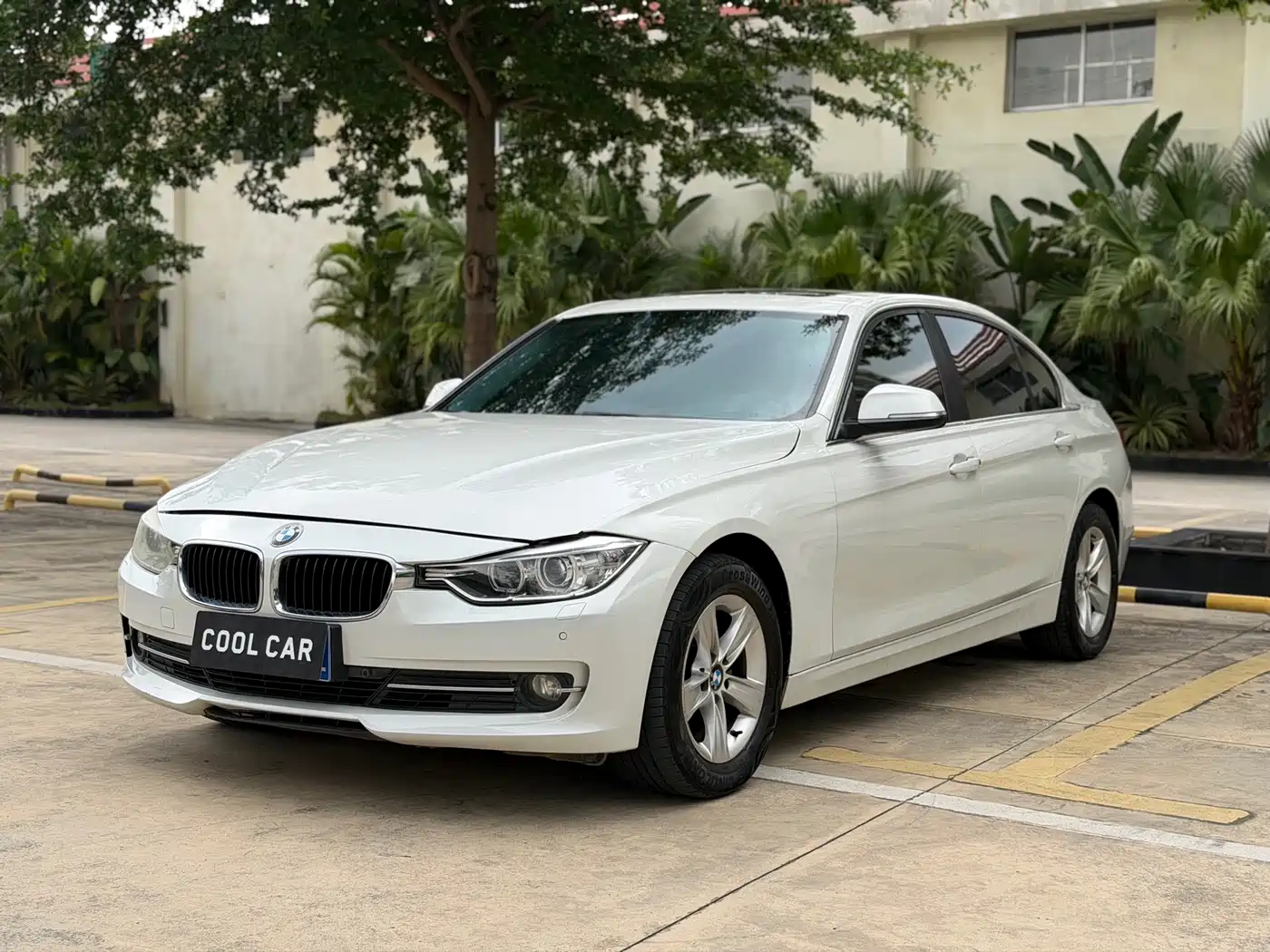BMW 3 Series 2013 320Li Fashion Model