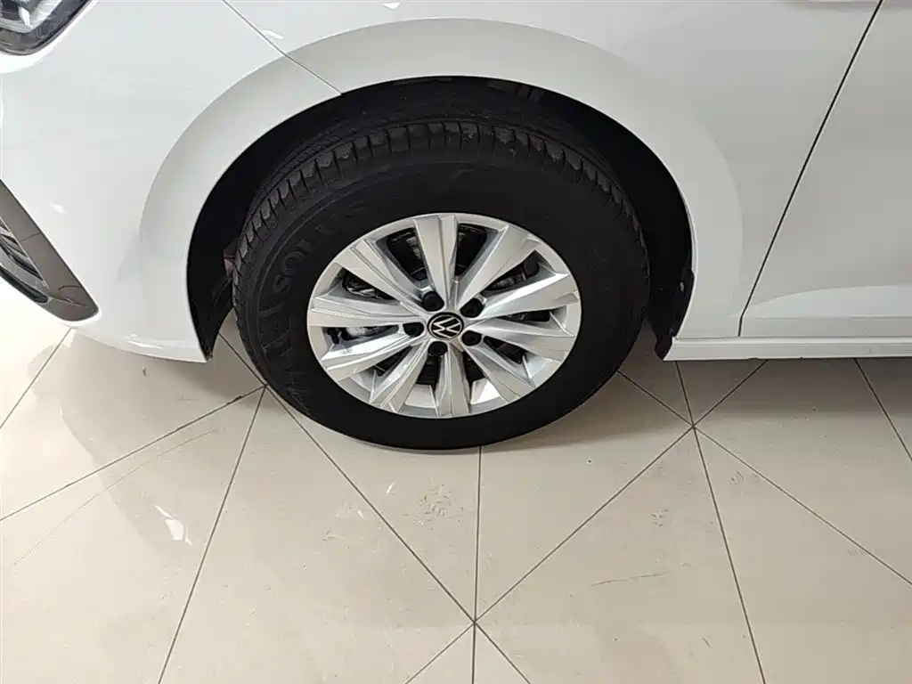Volkswagen Lavida 2023 New Sharp 1.5L Auto Premium Edition фото 23