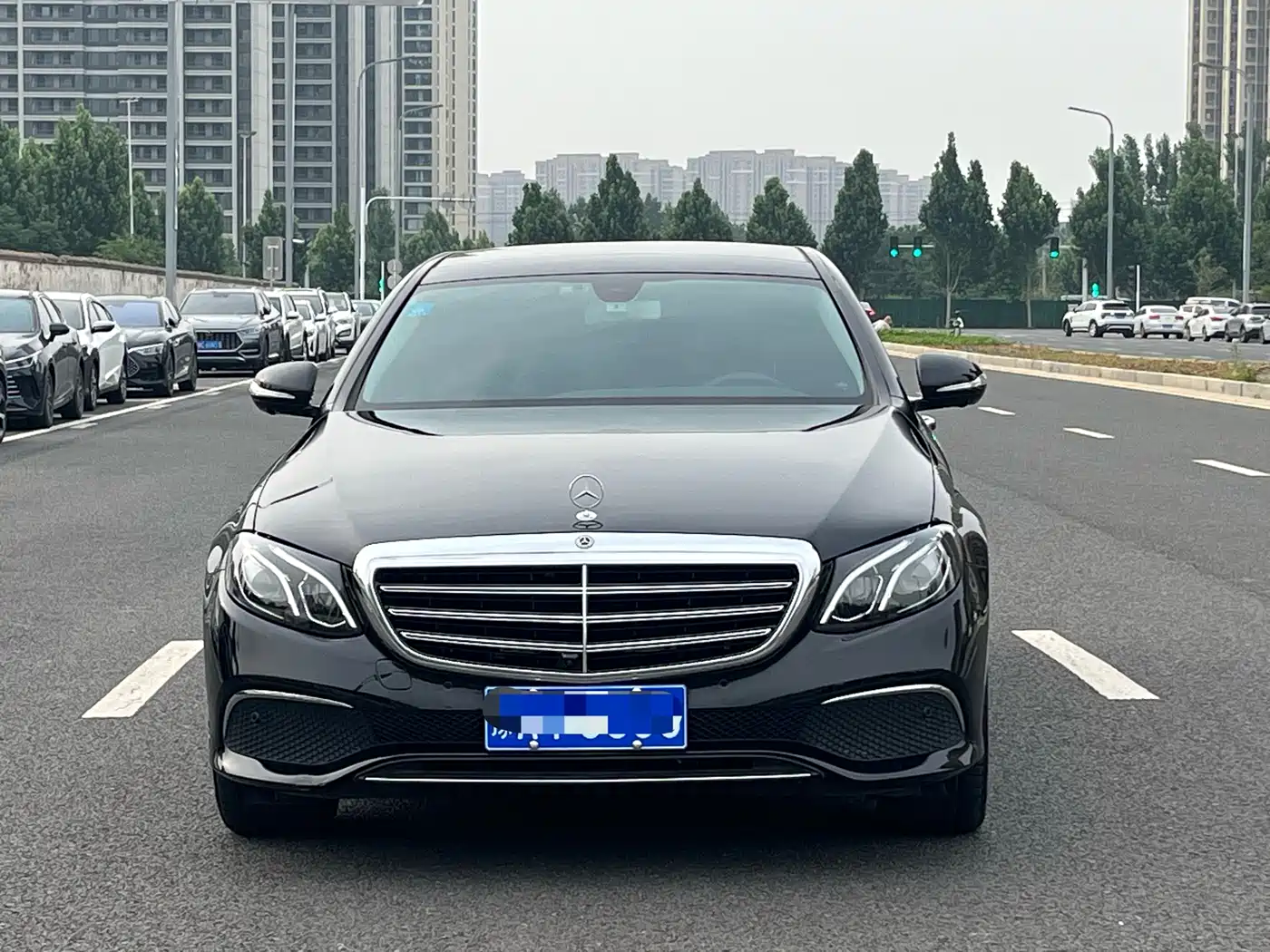 Mercedes-Benz E-Class 2018 E 300 L Luxury фото 16
